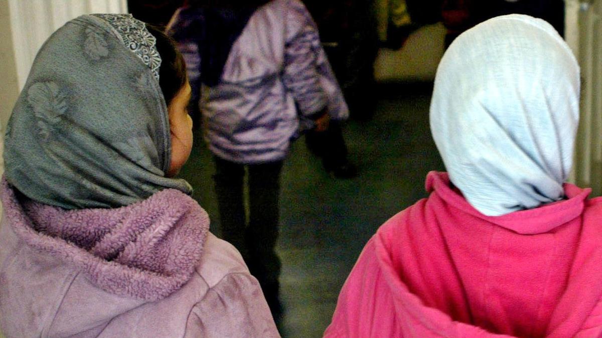 L’Autriche interdit le foulard pour les filles de moins de 14 ans dans les écoles : une mesure autoritaire et discriminatoire