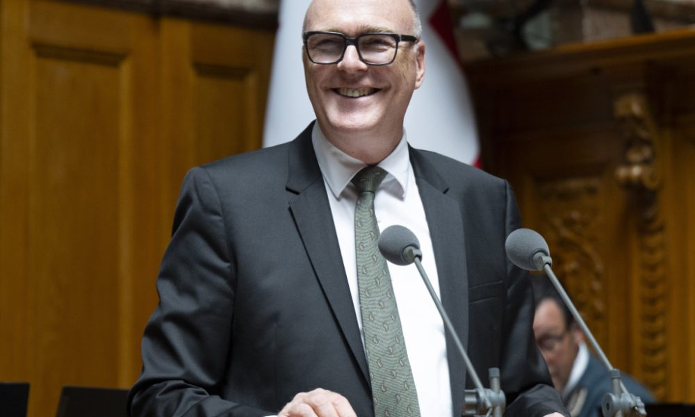 Les activistes pro-palestiniens interrompent un discours du conseiller fédéral Martin Pfister